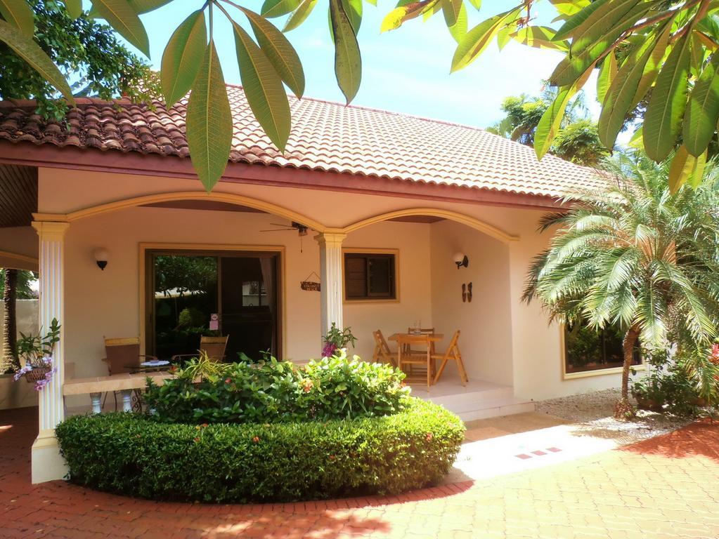 Coconut Paradise Holiday Villas Phuket Стая снимка